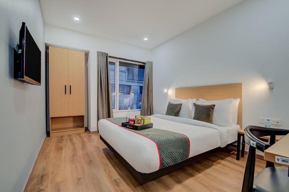 Hotel Town Plaza Pune Eksteriør bilde